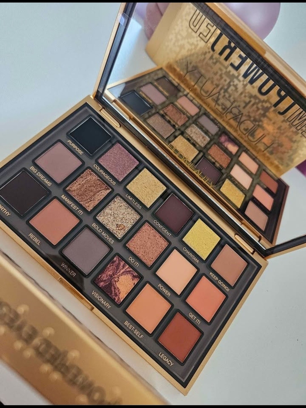 HUDA BEAUTY EM(POWER)JED Eyeshadow Palette - Gold & Black - Picture 2 of 2